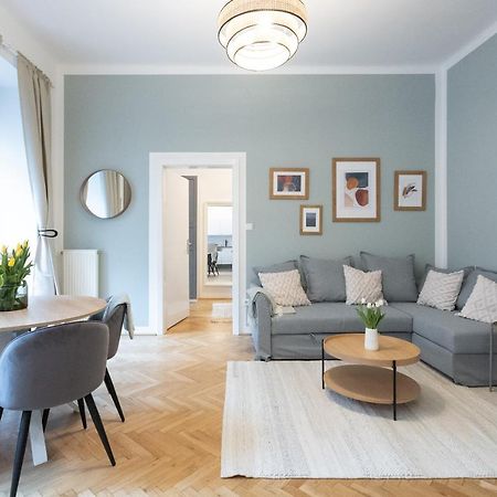 Apartment With Balcony - Trendy Neighborhood Vienna Exterior photo